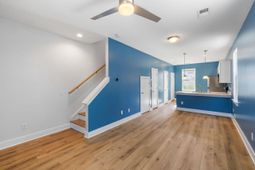 2021 Comstock Avenue photo 4