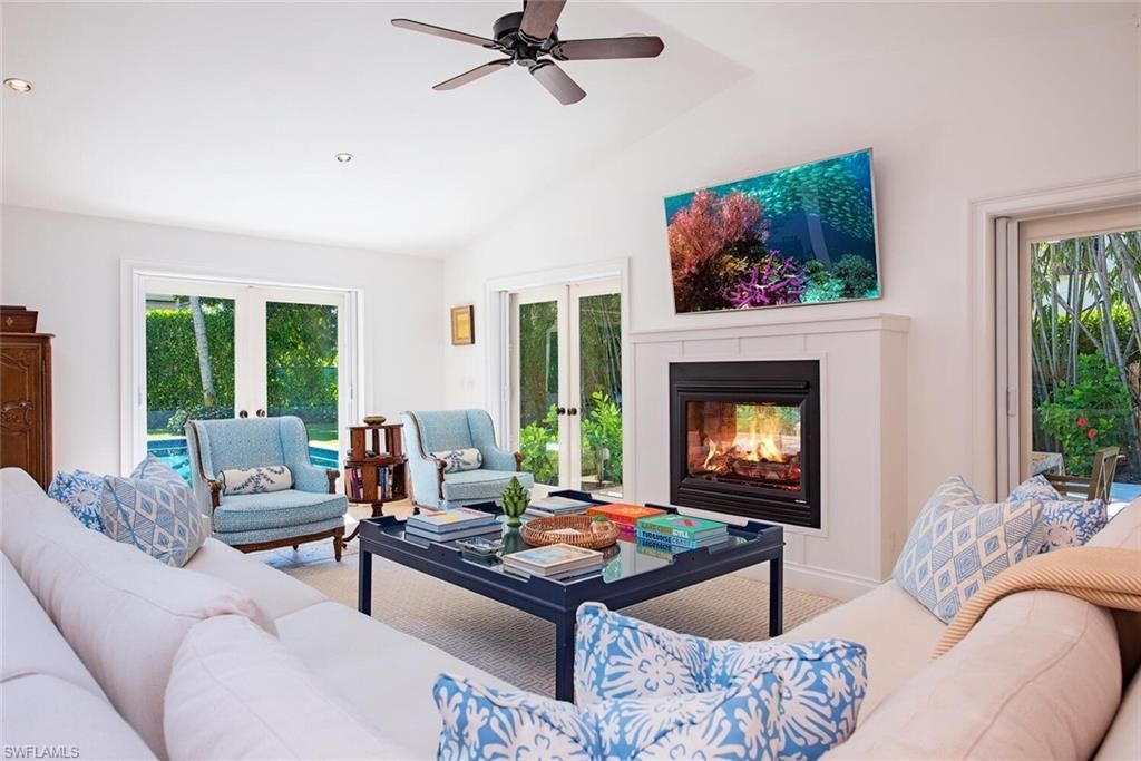 4875 Whispering Pine Way, Naples, FL 34103 Photo