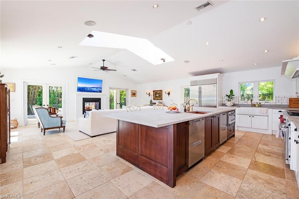 4875 Whispering Pine Way, Naples, FL 34103 Photo