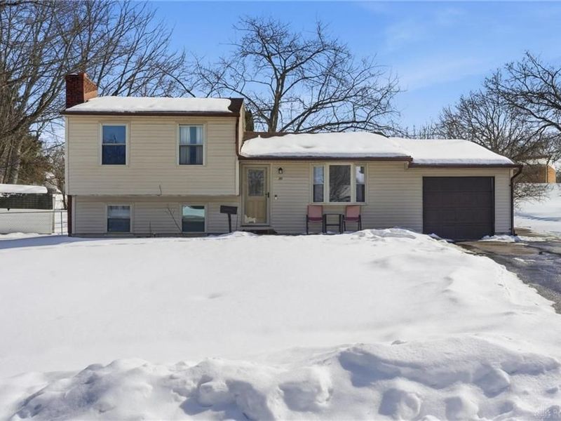 30 Sunnybrook Court, Dayton, OH 45426 Photo 1