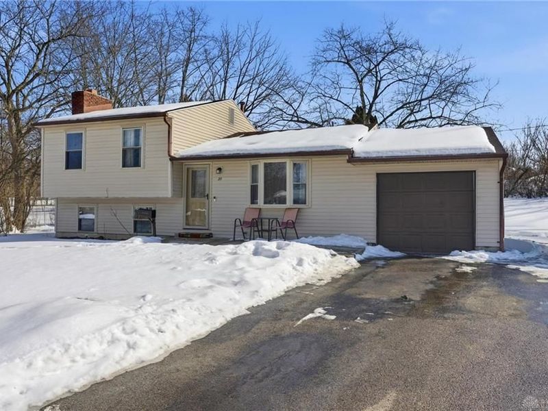 30 Sunnybrook Court, Dayton, OH 45426 Photo 3