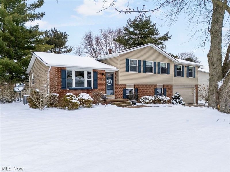 594 Dirlam Lane, Mansfield, OH 44904 Photo 2