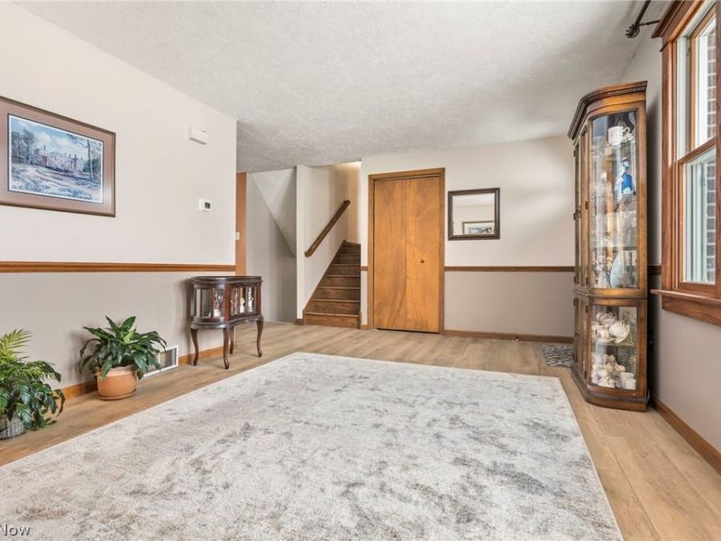 594 Dirlam Lane, Mansfield, OH 44904 Photo 6