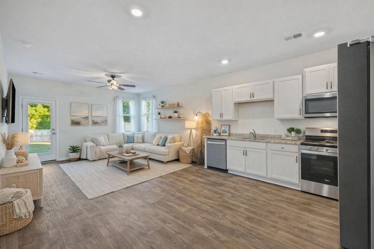 1023 Peridote Way Photo 3