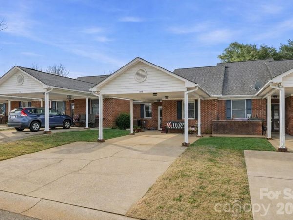 19986 Oak Leaf Circle, Cornelius, NC 28031