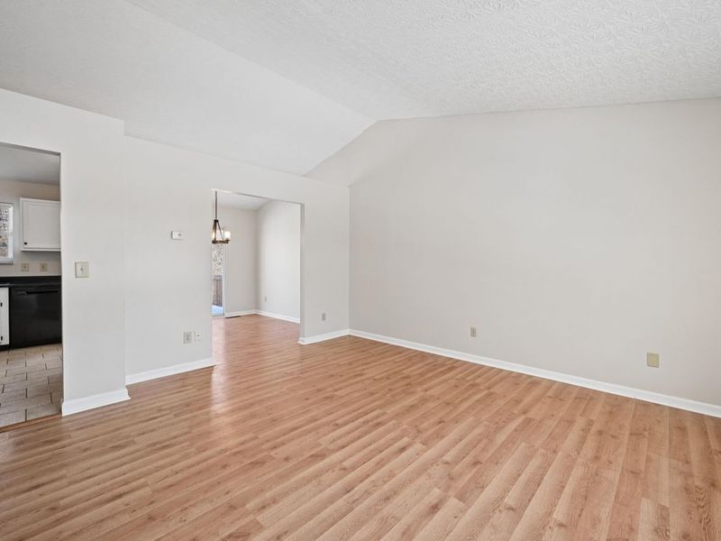 554 Ripple Creek Drive, Elsmere, KY 41018 Photo 3