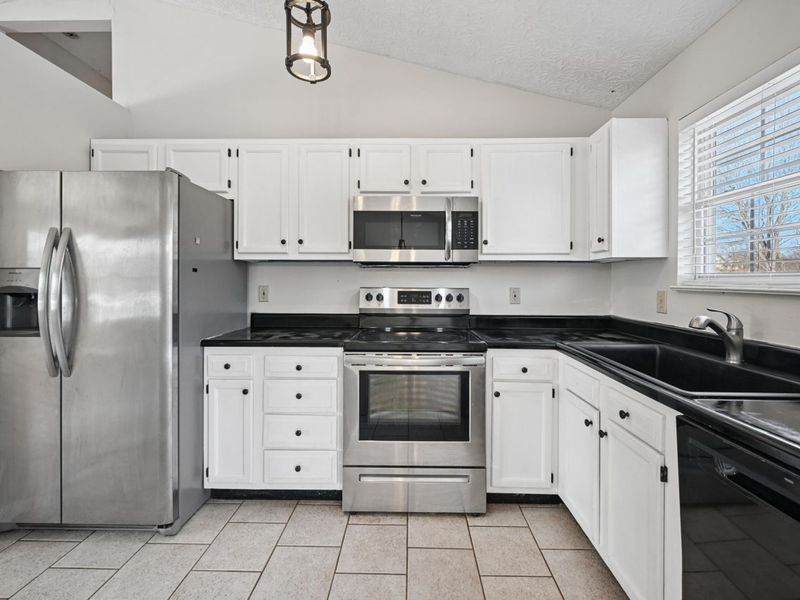 554 Ripple Creek Drive, Elsmere, KY 41018 Photo 8