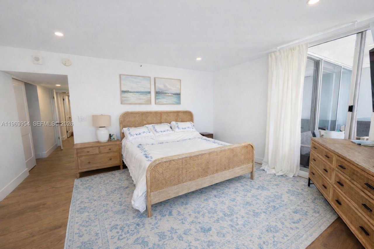 1541 Brickell Ave, Unit B1504, Miami, FL 33129 Photo