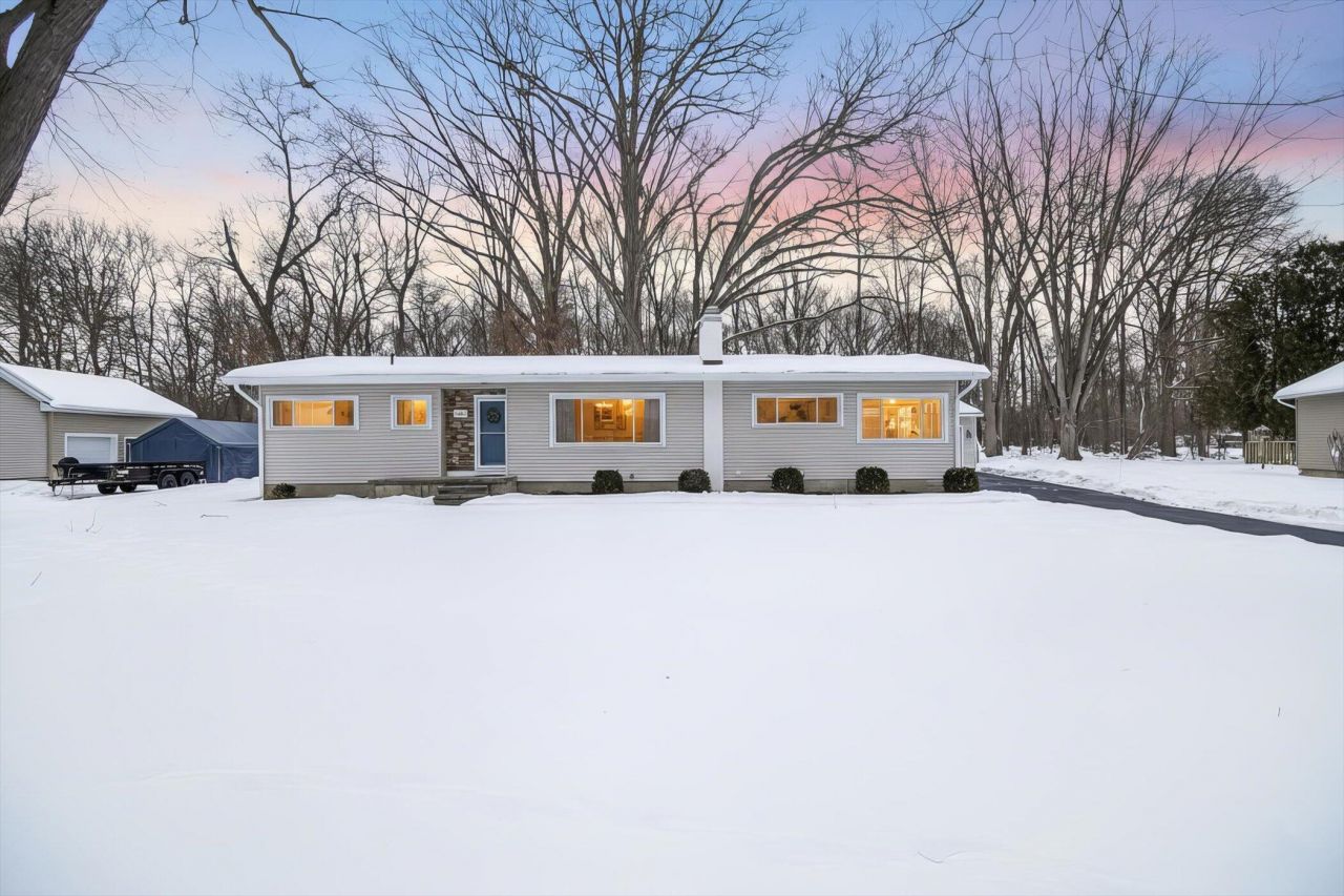 2710 Leland Drive, Jackson, MI 49203 Main Photo