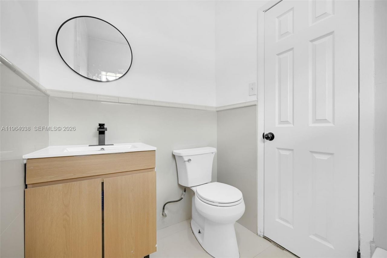 1393 NW 102nd St , Unit 1393, Miami, FL 33147 Photo