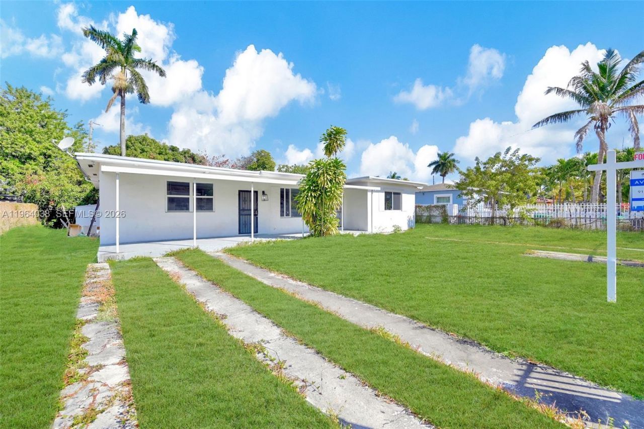 1393 NW 102nd St , Unit 1393, Miami, FL 33147 Photo