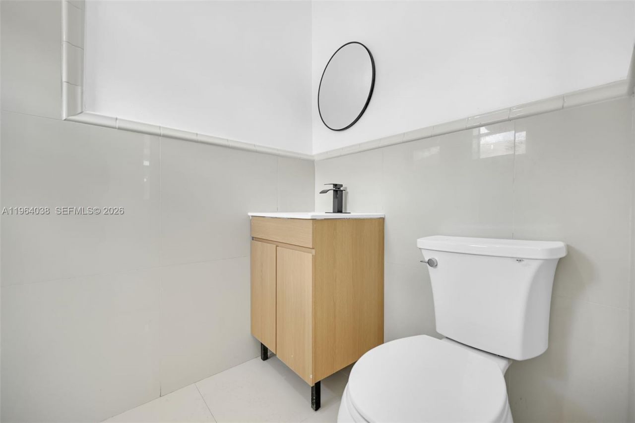 1393 NW 102nd St , Unit 1393, Miami, FL 33147 Photo