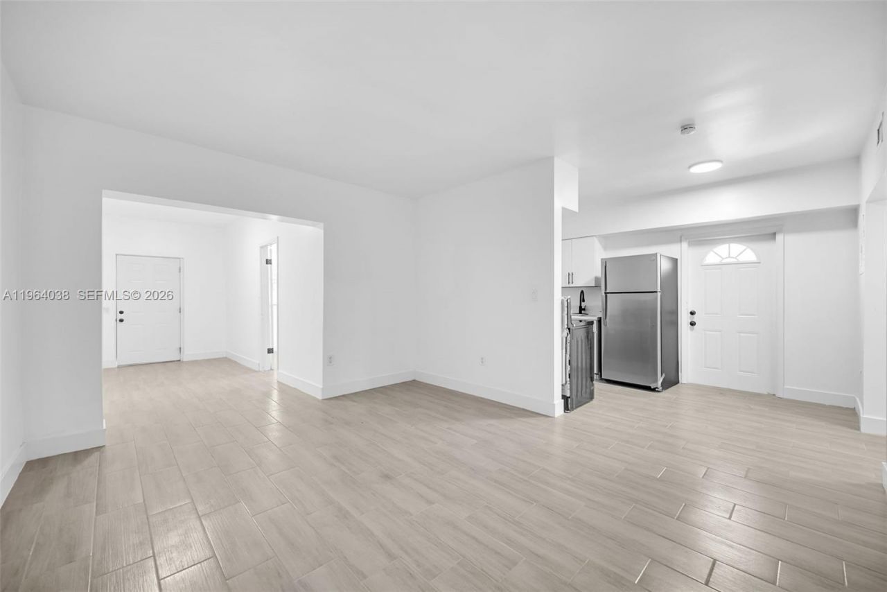 1393 NW 102nd St , Unit 1393, Miami, FL 33147 Photo