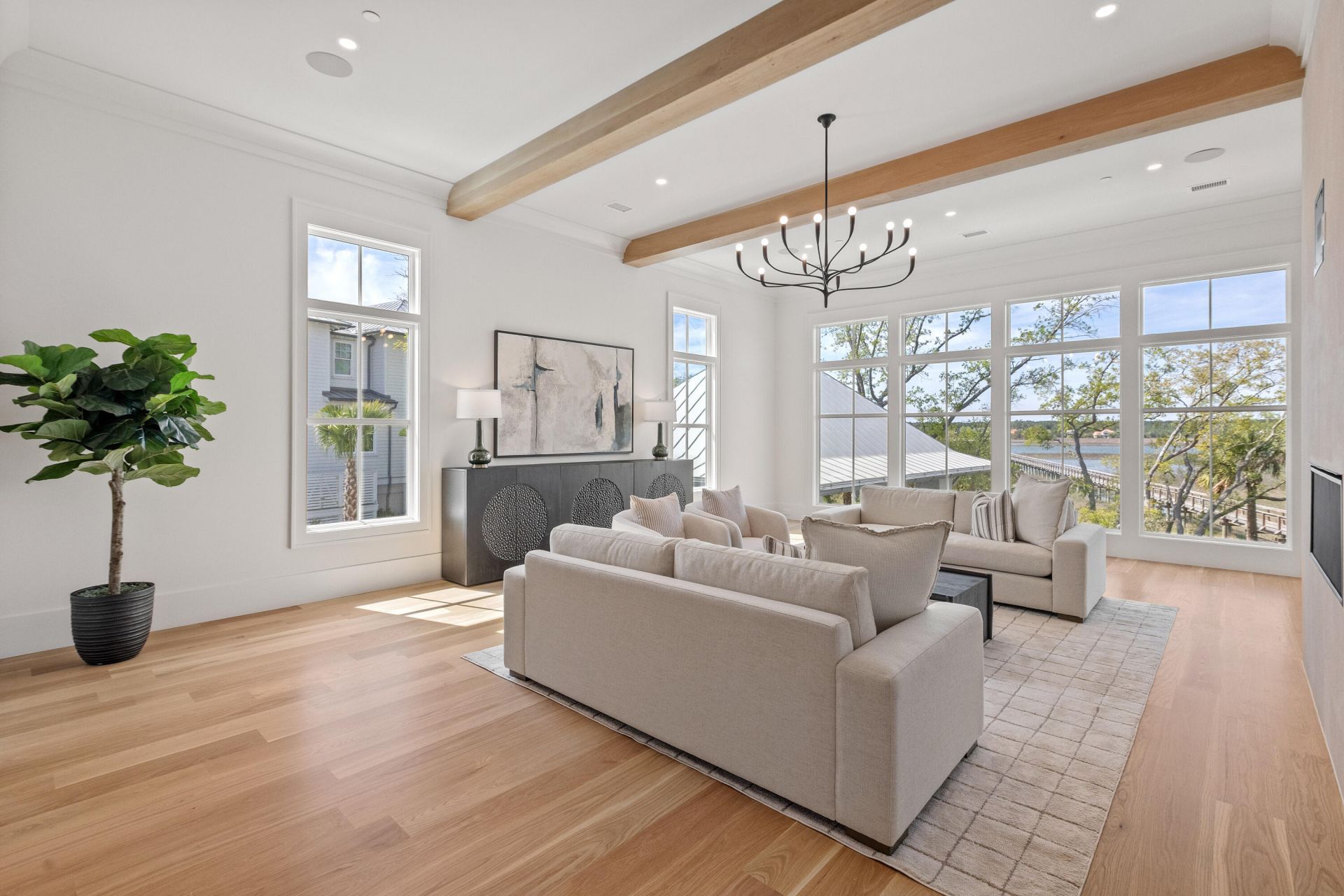 925 Fish Camp Road Photo 6