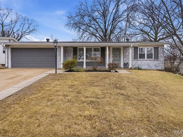 265 Waterford Drive, Florissant, MO 63033