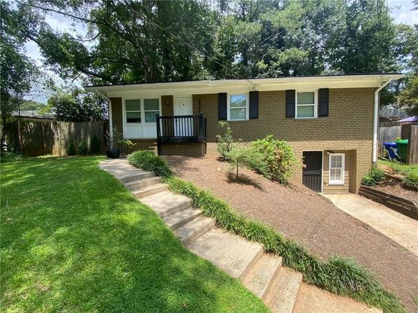 2466 Bouldercliff Way SE, Atlanta, GA 30316