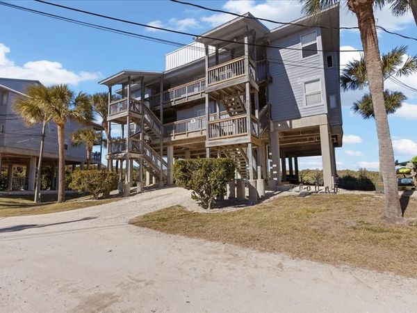 11 Old Mill Dr, Unit 9-C, Cedar Key, FL 32625