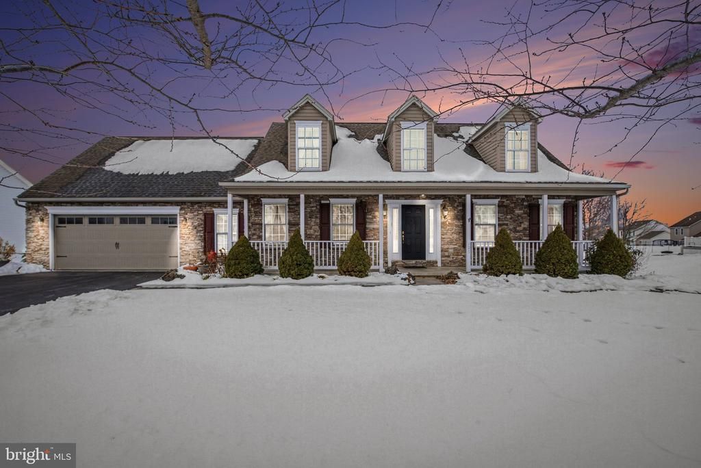 127 Coventry Drive, Carlisle, PA 17015 Main Photo