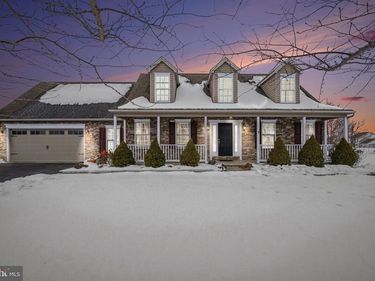 127 COVENTRY DRIVE, CARLISLE, PA 17015