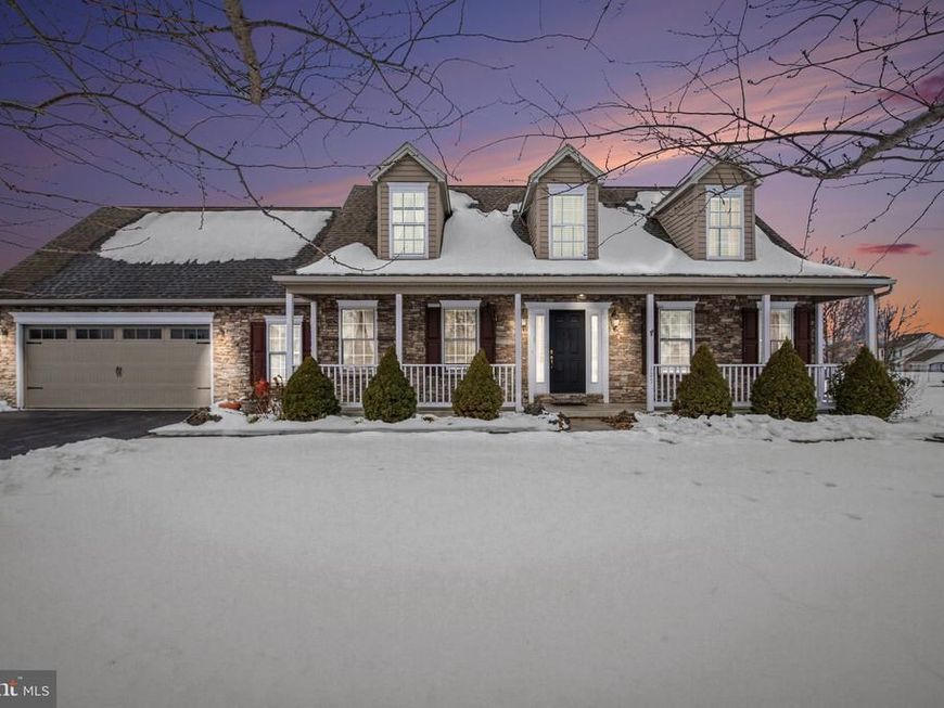 127 Coventry Drive, Carlisle, PA 17015 Main Photo