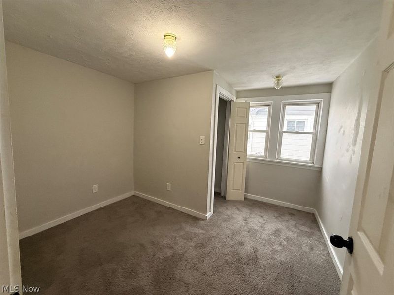 10201 Robinson Avenue, Garfield Heights, OH 44125 Photo 8