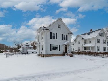 135 Wilson Street, Newark, NY 14513