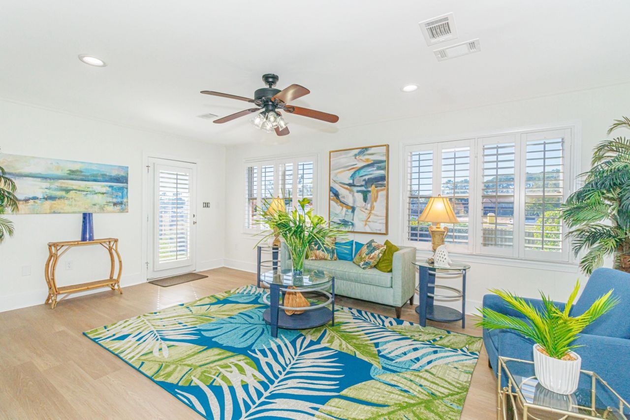 1430 Bay Tree Ln.  Photo 8