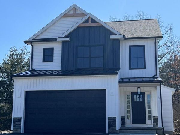 67 Guiliana Boulevard, Wynantskill, NY 12198