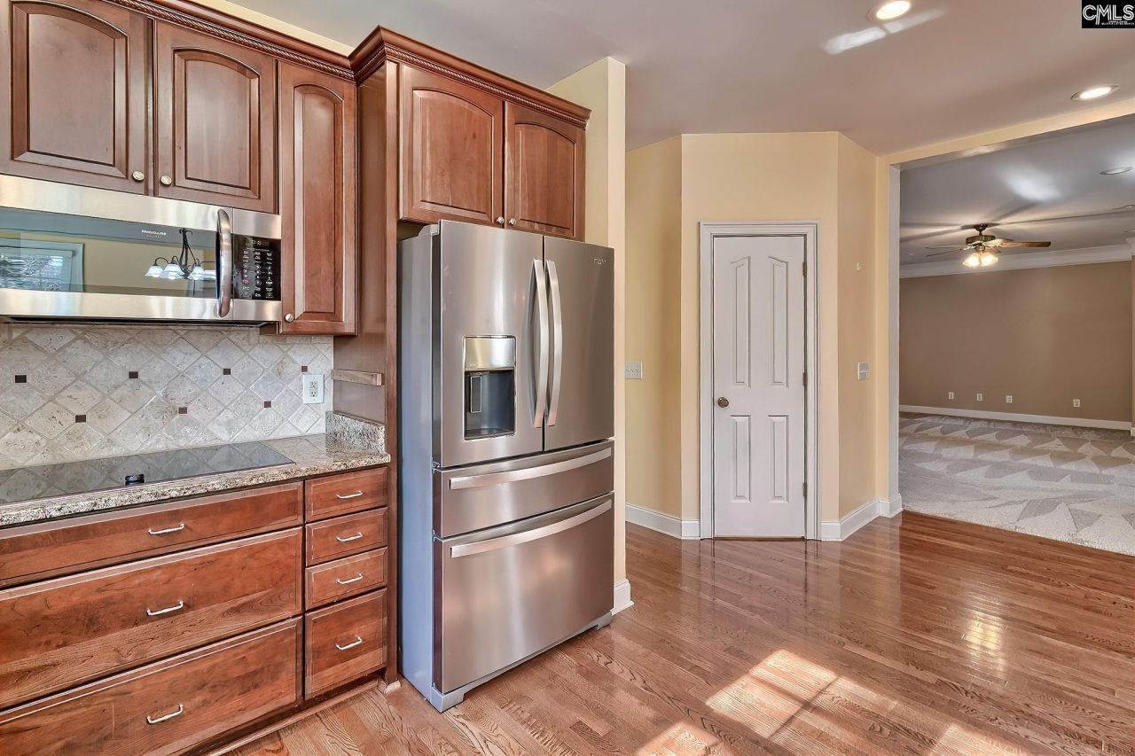 24 Clay Court Photo 21