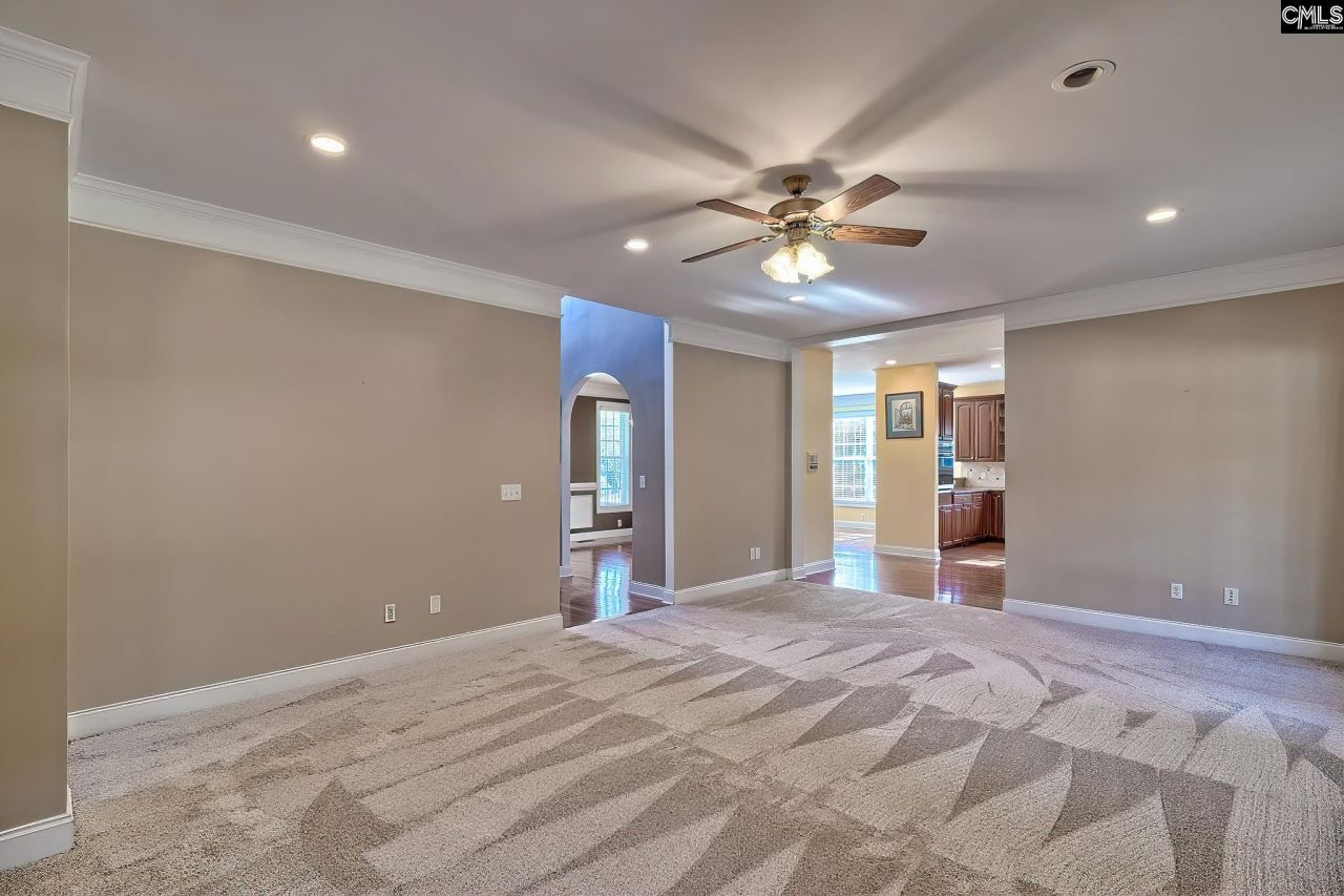 24 Clay Court Photo 26