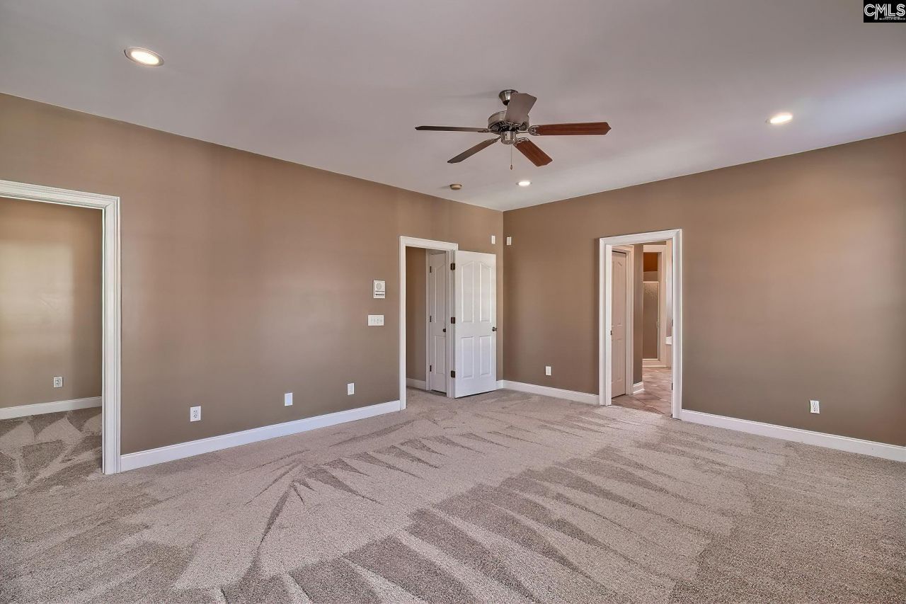 24 Clay Court Photo 31