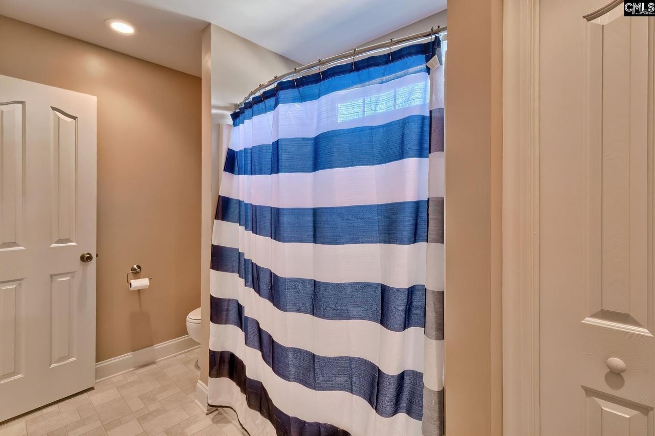 24 Clay Court Photo 43