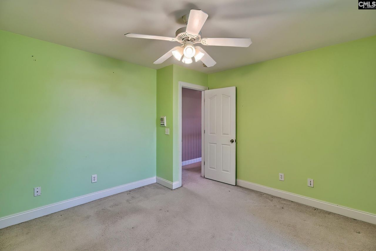 24 Clay Court Photo 55