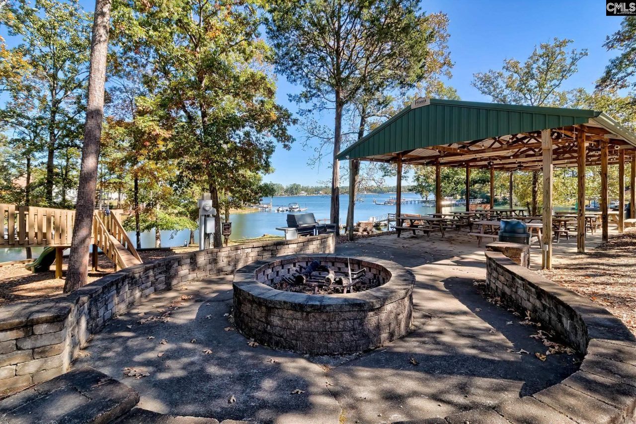 24 Clay Court Photo 63