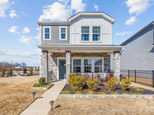 556 Cranford Drive, Pineville, NC 28134