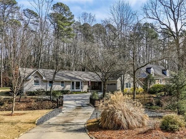 7265 Hunters Branch Drive, Atlanta, GA 30328