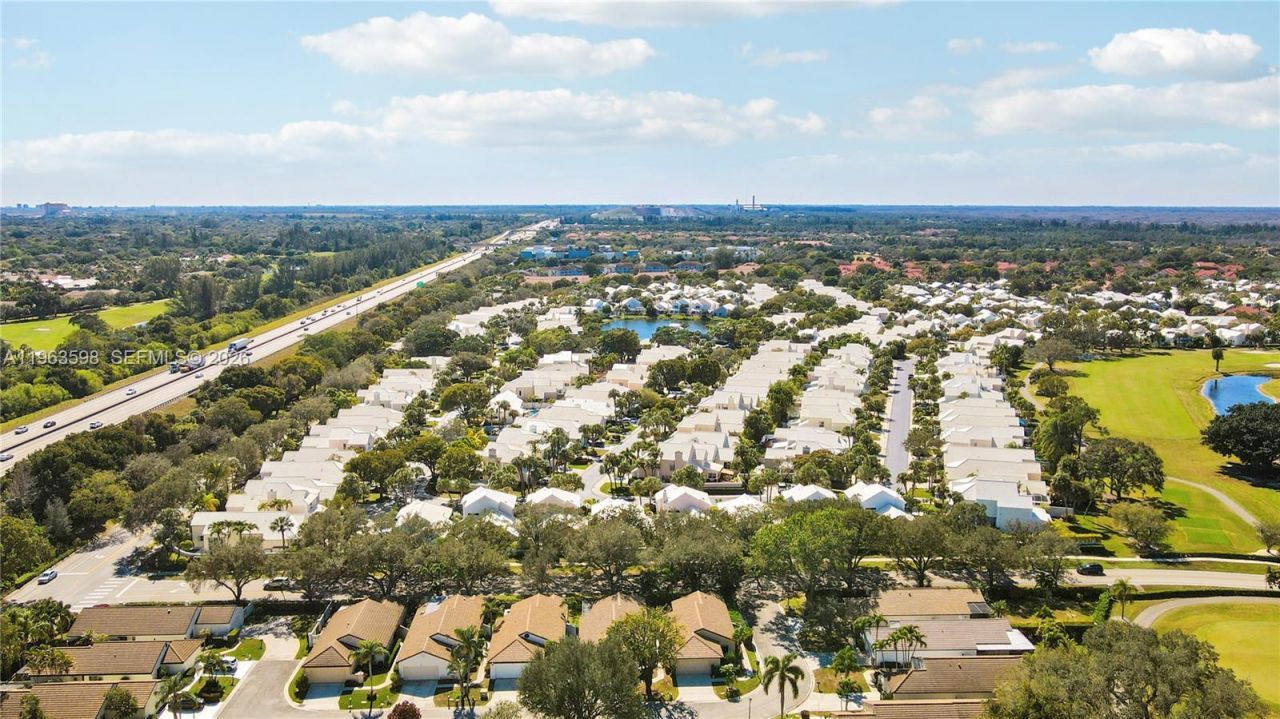 63 N Ironwood Way N , Palm Beach Gardens, FL 33418 Photo