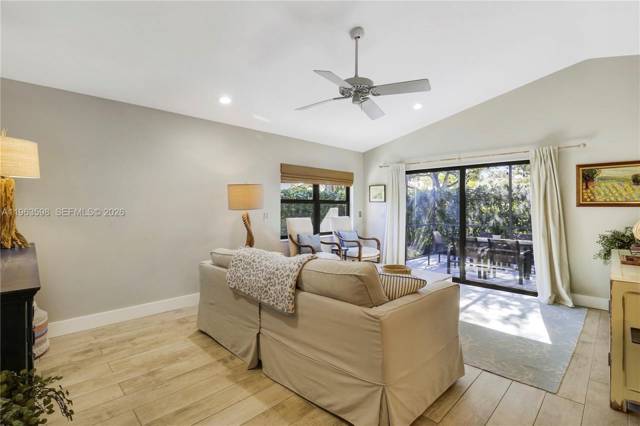 63 N Ironwood Way N , Palm Beach Gardens, FL 33418 Photo