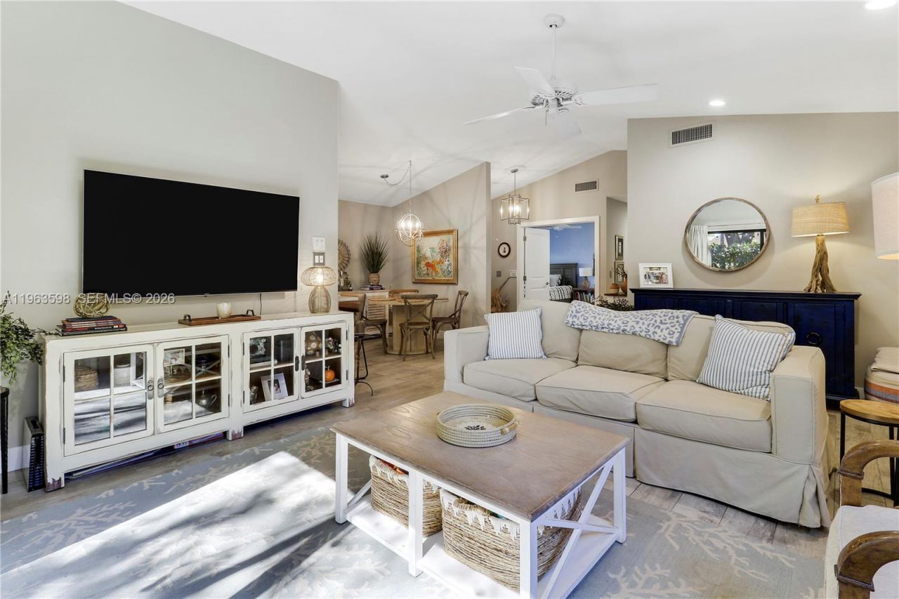 63 N Ironwood Way N , Palm Beach Gardens, FL 33418 Photo