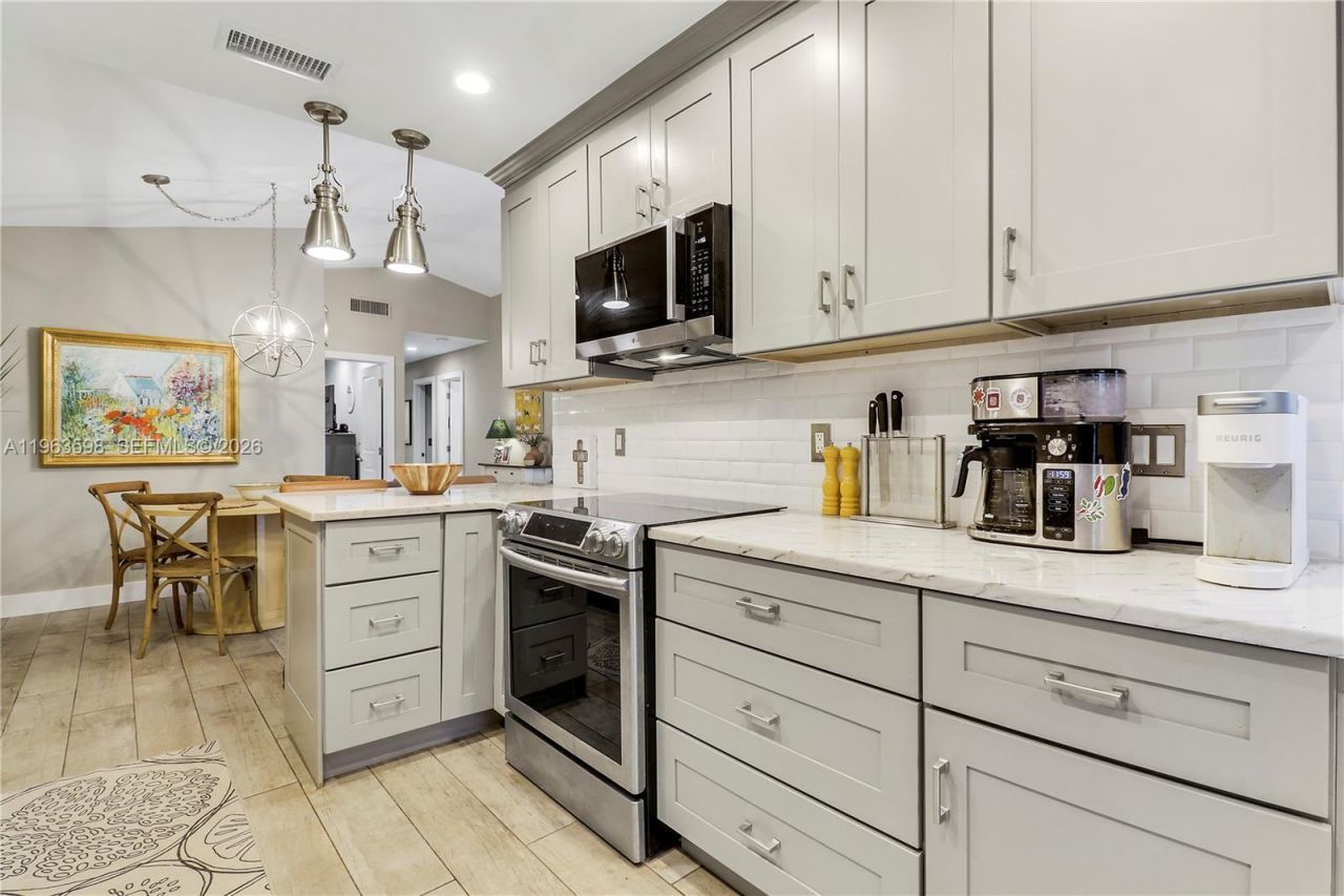 63 N Ironwood Way N , Palm Beach Gardens, FL 33418 Photo