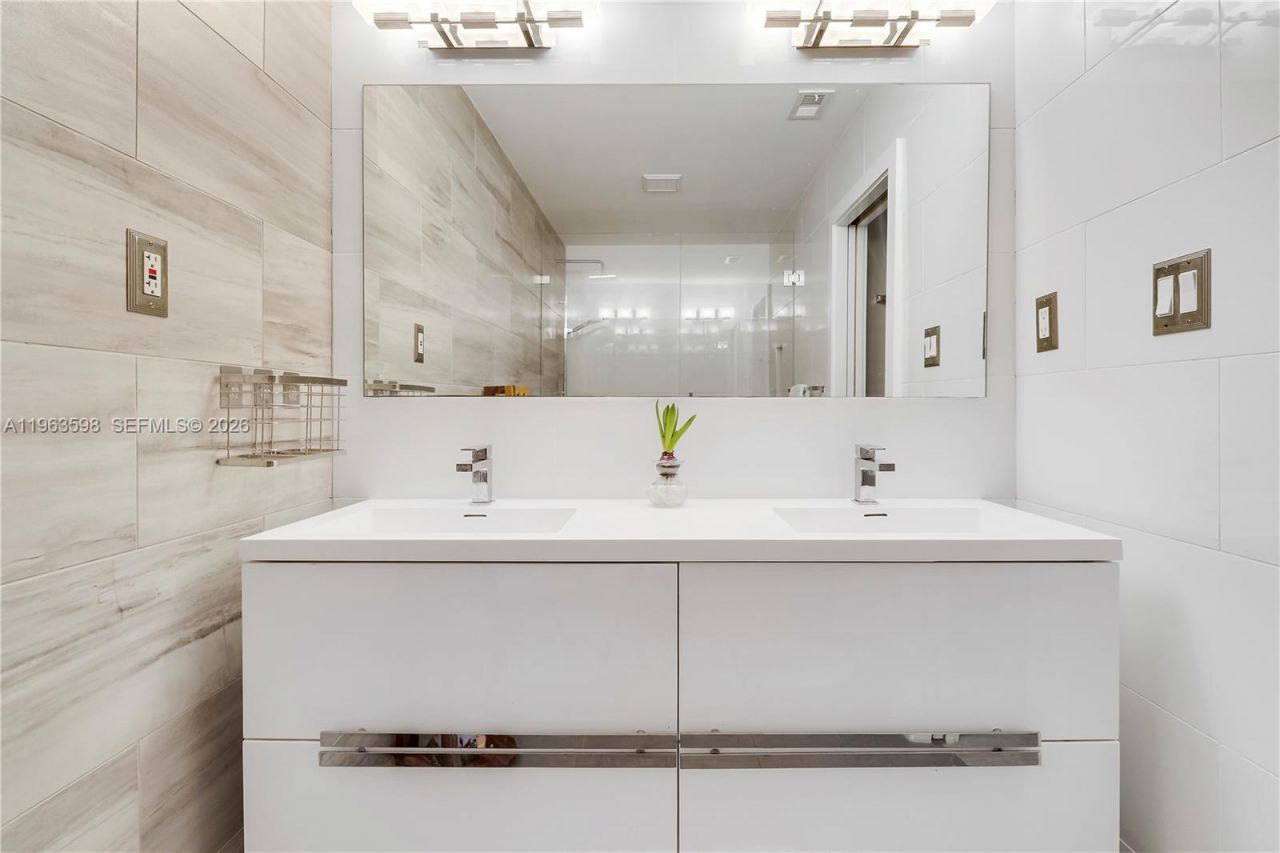 63 N Ironwood Way N , Palm Beach Gardens, FL 33418 Photo