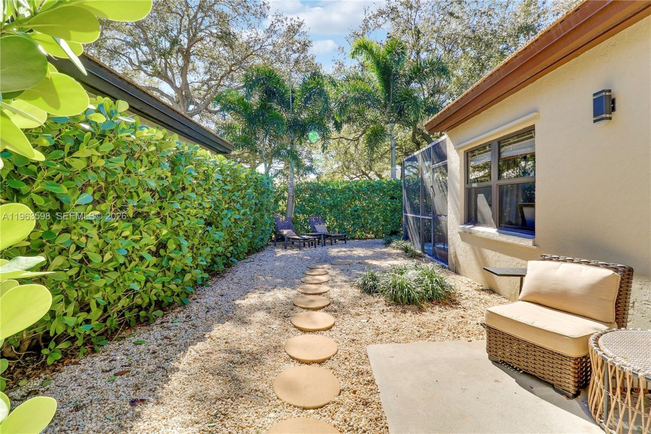 63 N Ironwood Way N , Palm Beach Gardens, FL 33418 Photo