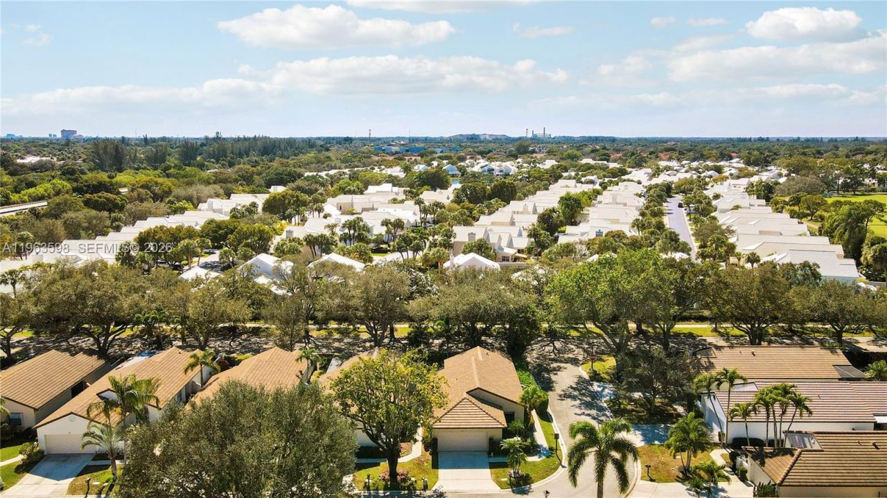 63 N Ironwood Way N , Palm Beach Gardens, FL 33418 Photo