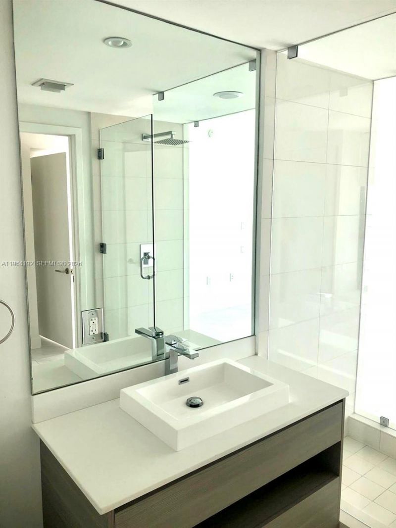 460 NE 28th St, Unit 1602, Miami, FL 33137 Photo
