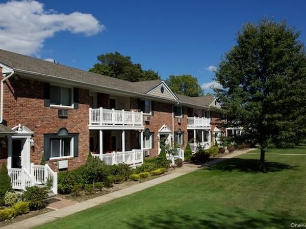 16 Garfield Avenue , Unit 30-C, Sayville, NY 11782