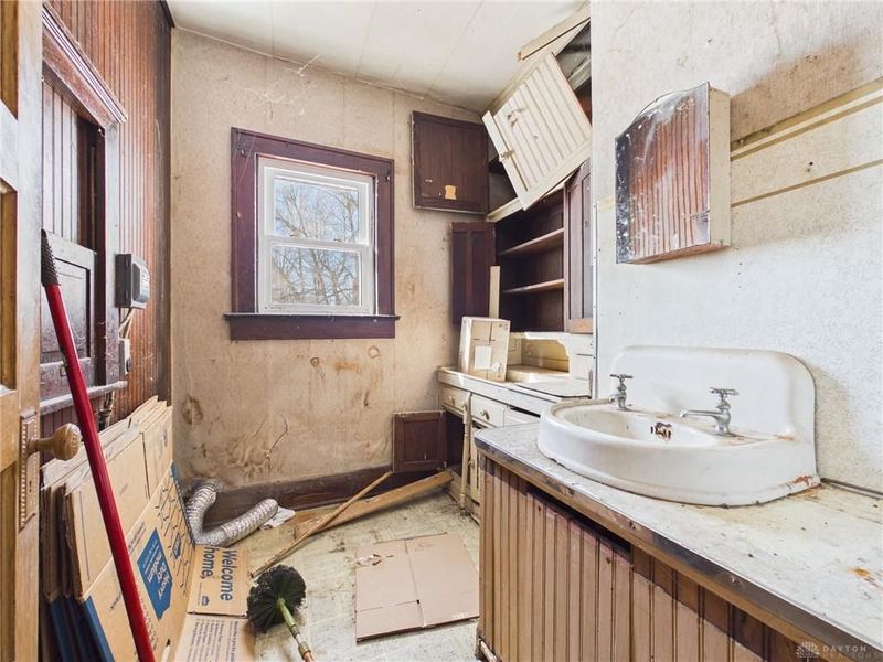 6438 Hahn Road, Bradford, OH 45308 Photo 8