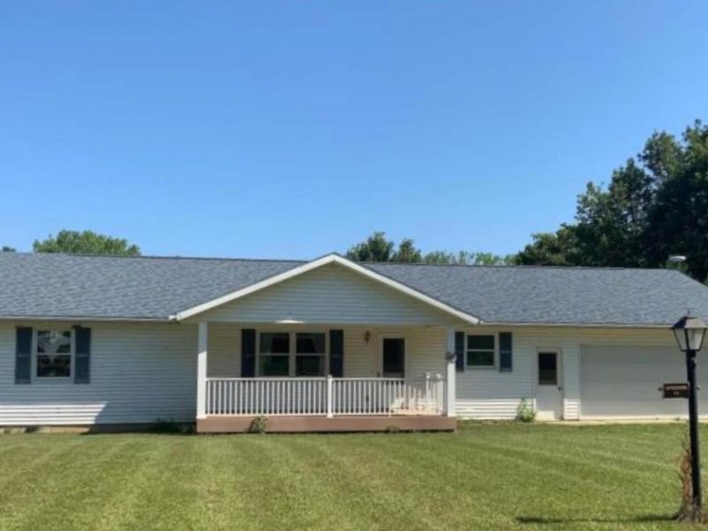 410 Sweetvalley, Kelleys Island, OH 43438 Photo 1