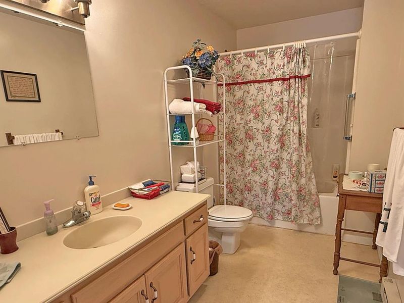 410 Sweetvalley, Kelleys Island, OH 43438 Photo 15