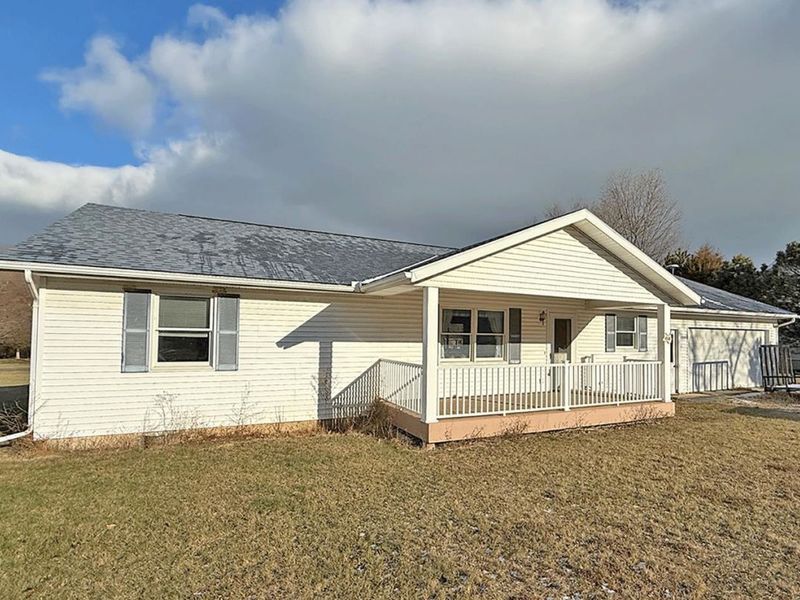 410 Sweetvalley, Kelleys Island, OH 43438 Photo 5