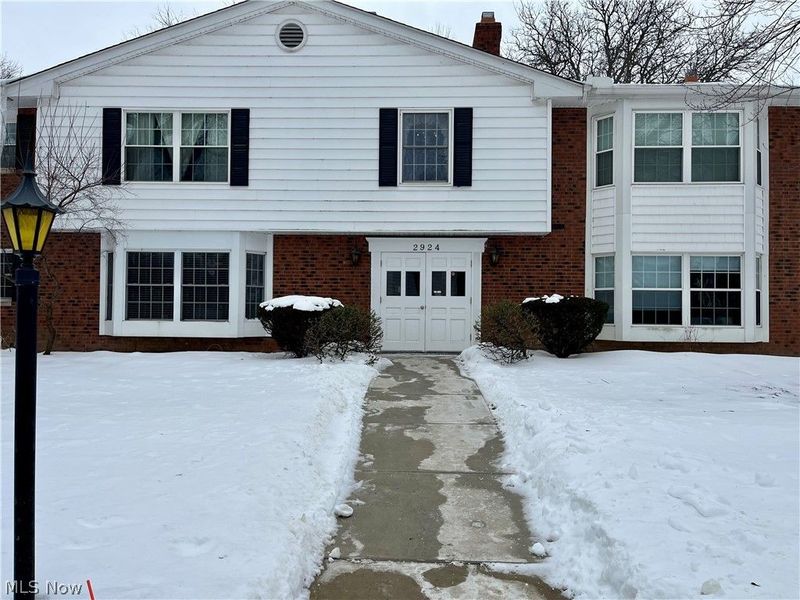 2924 Pease Drive, Unit 114, Rocky River, OH 44116 Photo 1